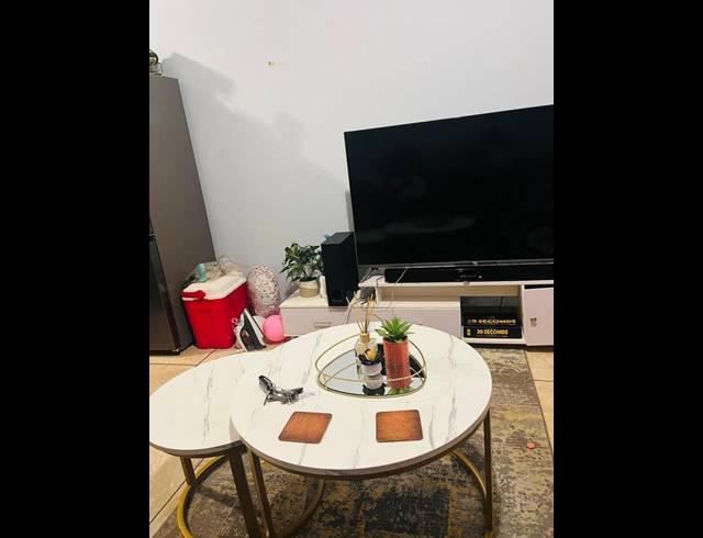 2 BEDROOM PROPERTY TO RENT IN FLEURHOF